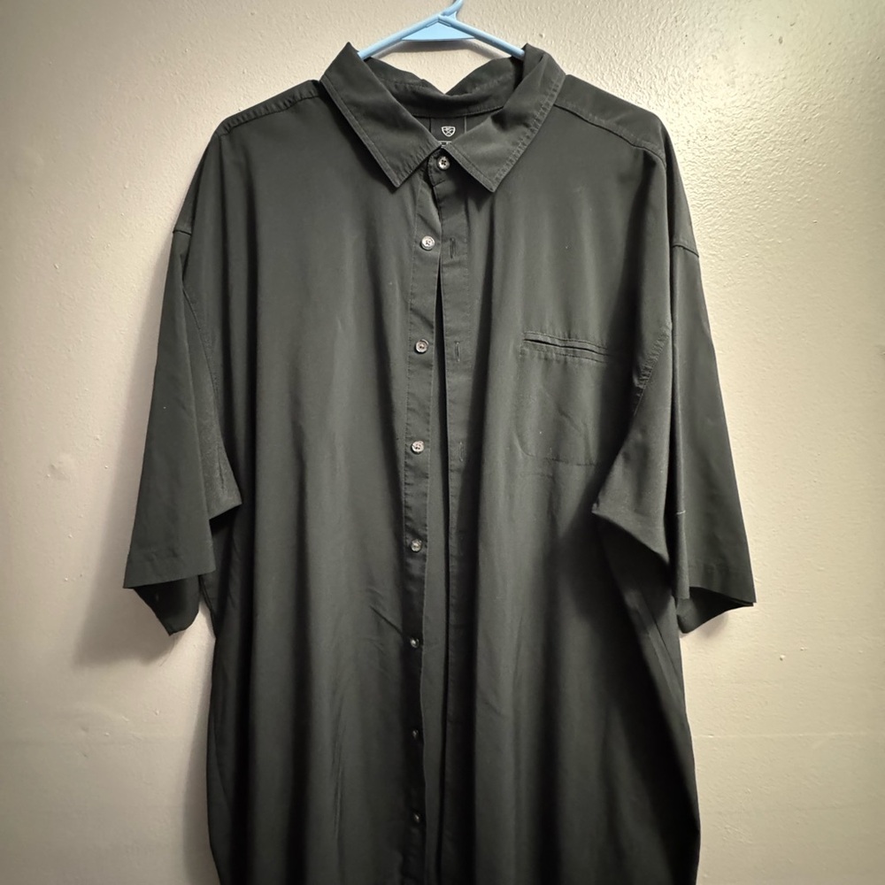 Nike Men's Black Casual Button-Down Shirt